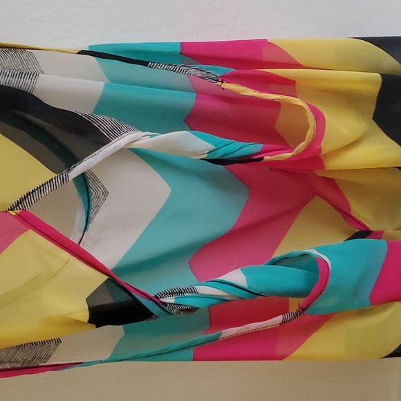 Windsor See-through Flowy Tanks Top - Picture 2 of 6